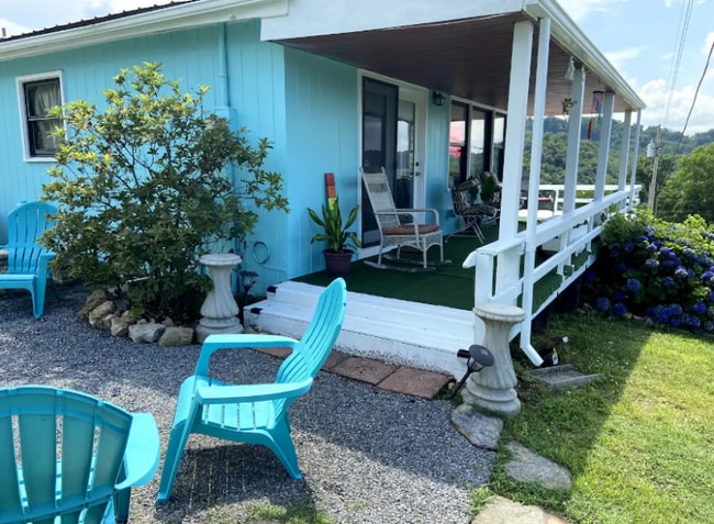 Photo - 1692 Falling Water Rd