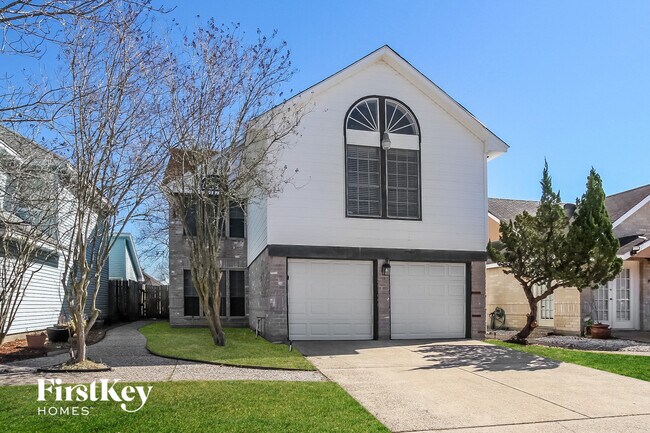 Photo - 800 Charles Pl