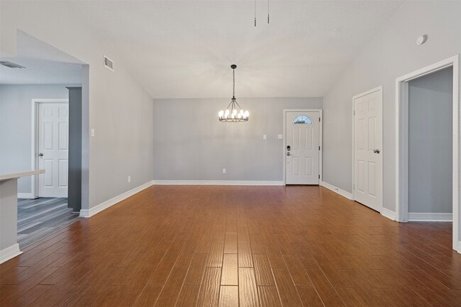 Photo - 210 Pecan Valley Ct