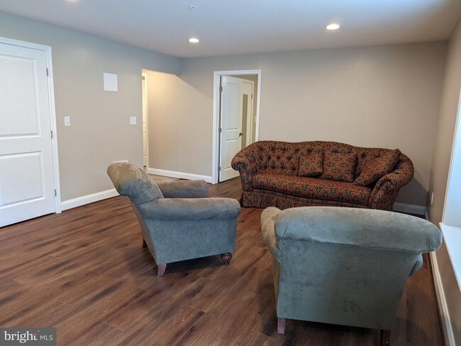 Photo - 16216 Coolidge Ave