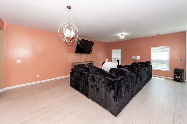 Photo - 245 Swamp Creek Ln