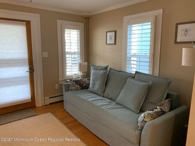 Photo - 66 Embury Ave