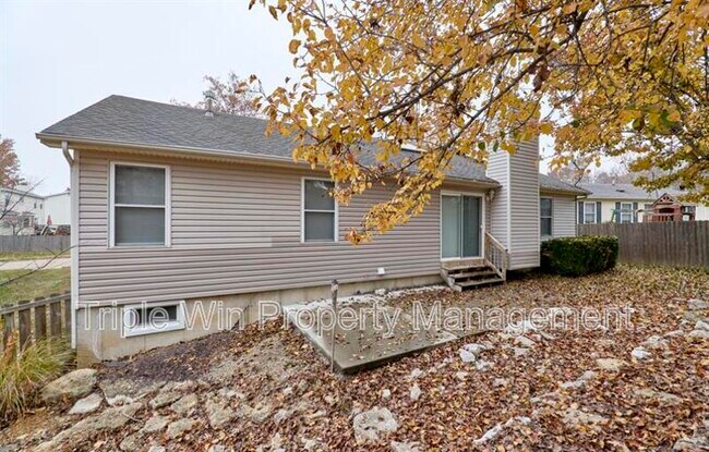 Photo - 121 Walnut Hill Dr