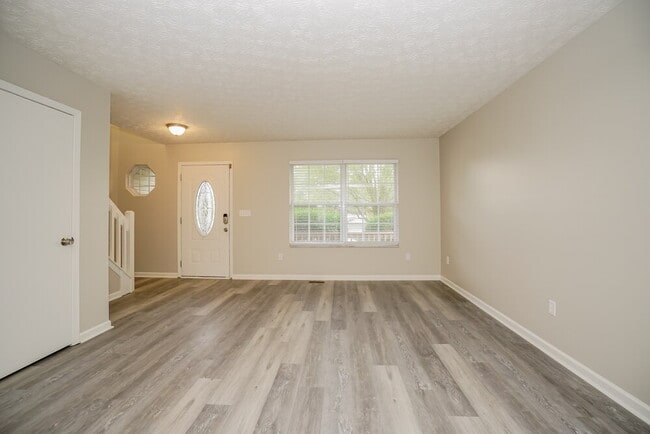 Photo - 4341 Bear Lake Trail