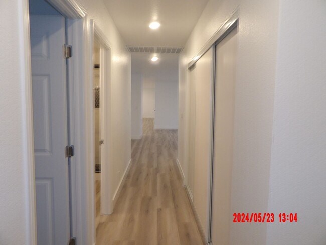 Photo - 4240 Gaye Ln