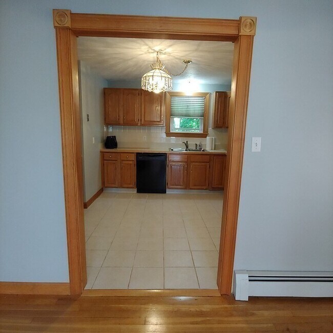 Photo - 35 McGee St Unit 2