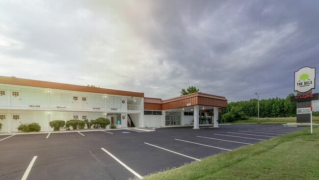 Building Photo - The Dels Hope Rental