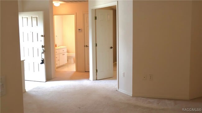 Photo - 760 W Barrymore Dr