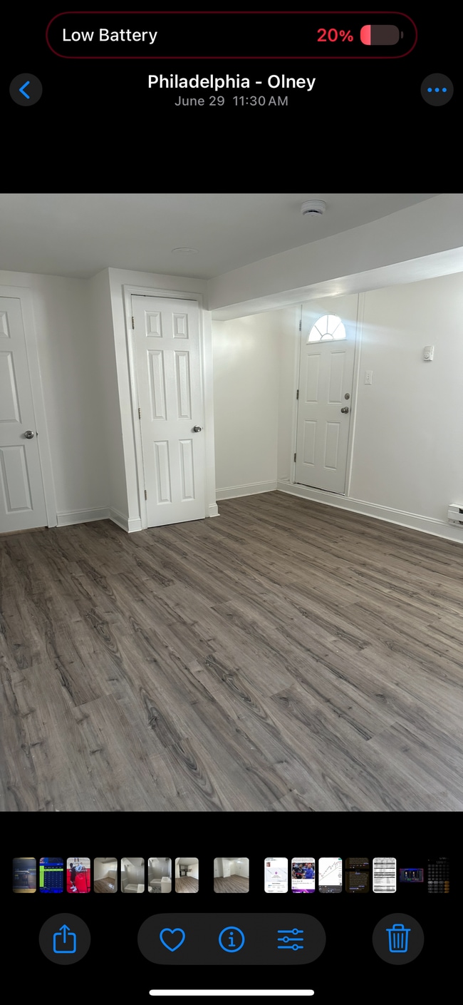 Building Photo - 5917 N Mascher St Rental
