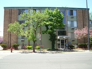 Photo - 344 S Division