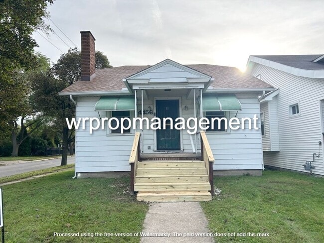 4456 Fairview Dr