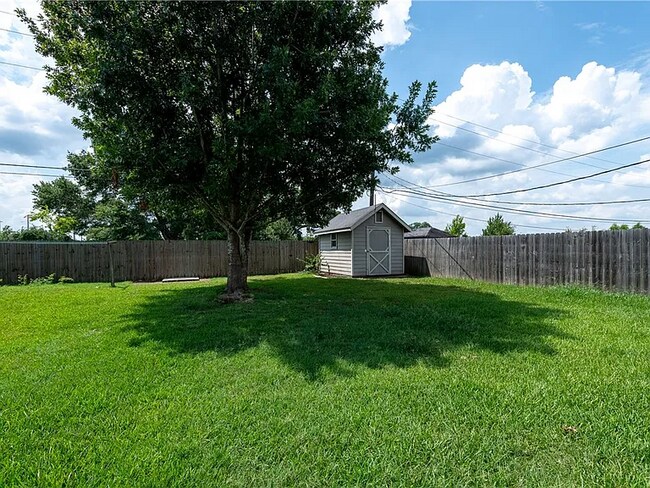 Photo - 711 Mockingbird St