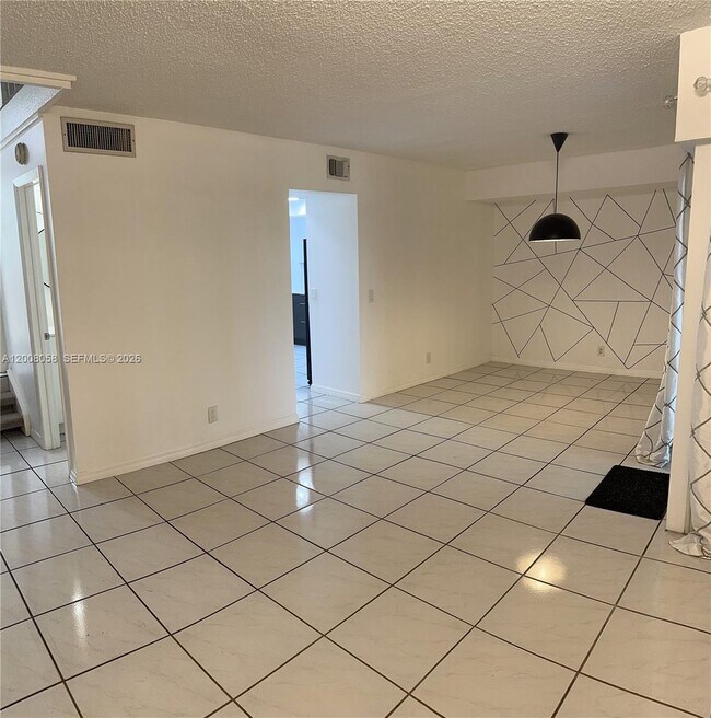 Photo - 40 Chestnut Cir