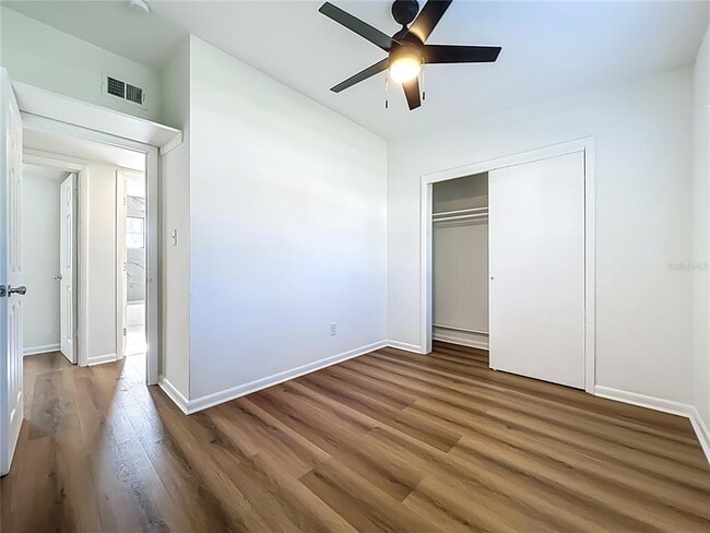 Photo - 2001 Conway Gardens Rd