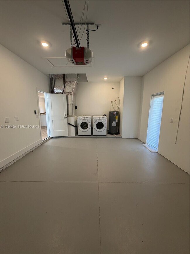 Photo - 4719 28th St SW