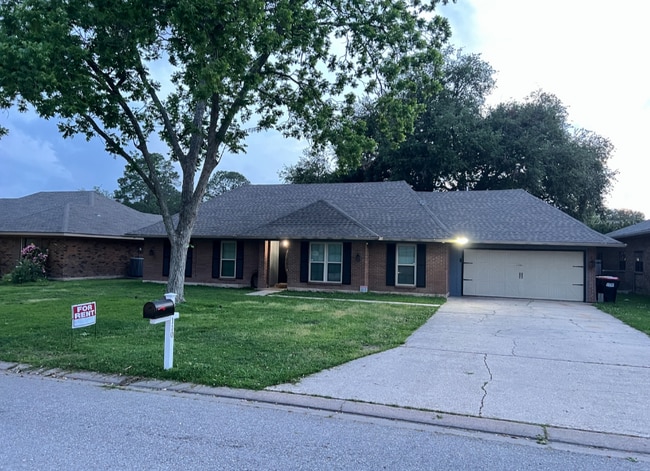 Photo - 110 Highland Dr