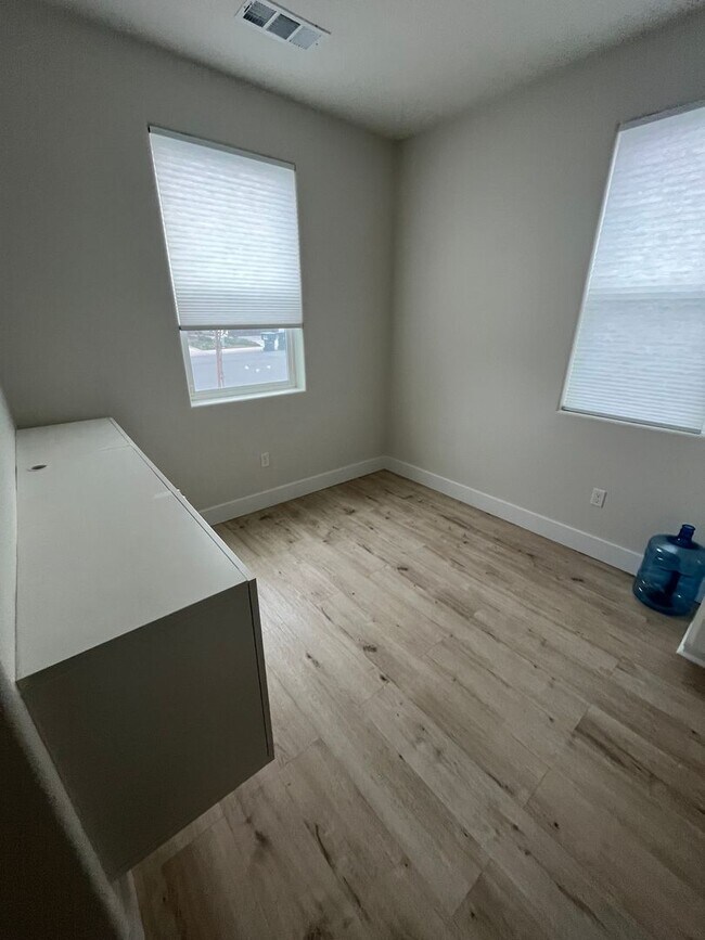 Photo - Beautiful Home for rent in Visalia, Ca