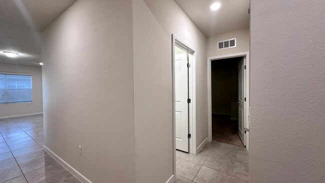 Photo - 3074 Green Park Dr