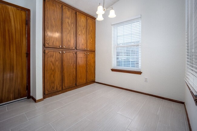 Photo - 2605 Pennington Ave