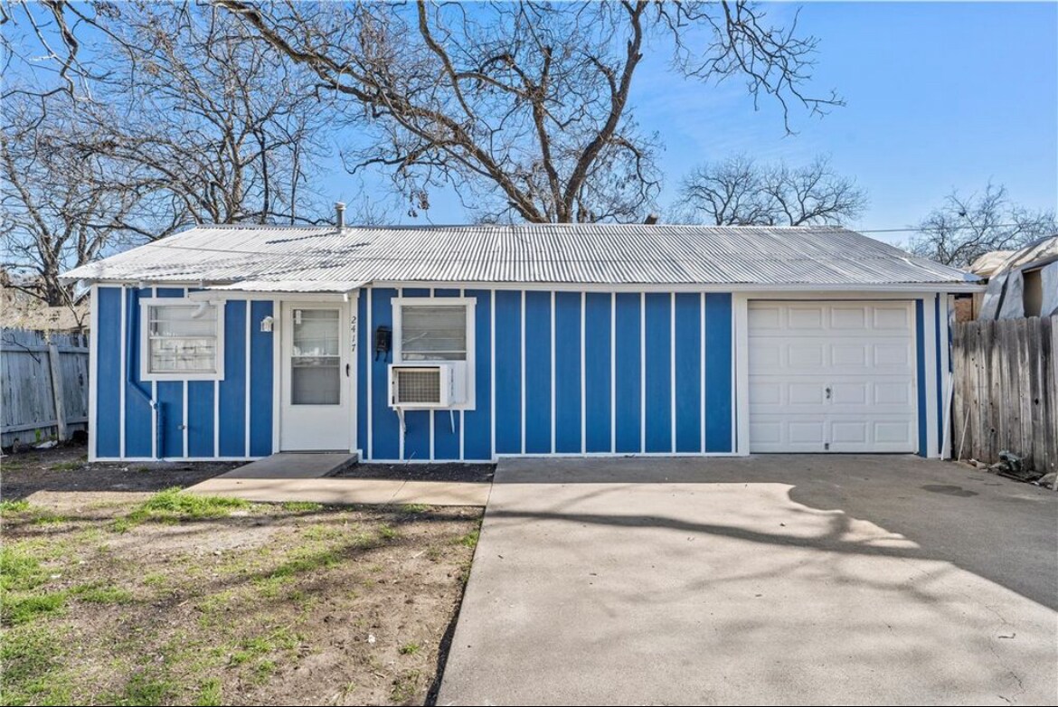 Photo - 2417 N 22nd St