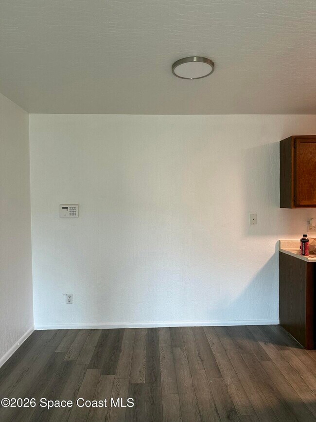 Photo - 2130 Forest Knoll Dr NE Unidad 202