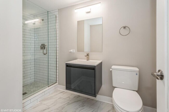 Photo - 2 bedroom in Chicago IL 60607 Unit 502