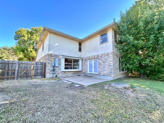 Photo - Spacious 4/BR 3.5/BA Two-Story Home with Peaceful Ambience