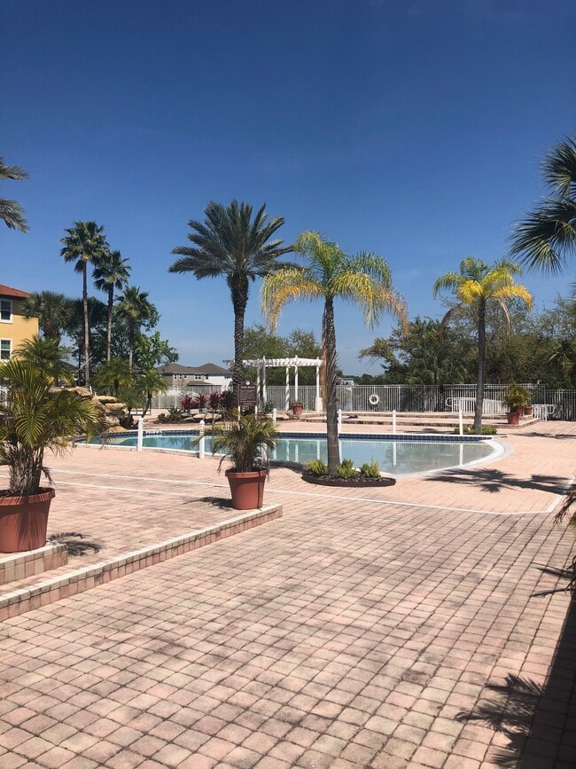 Photo - 5475 Vineland Rd Unidad 8313