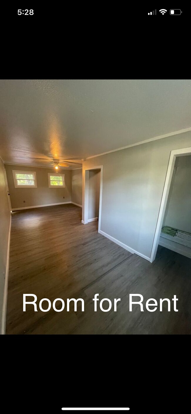 Photo - 316 Holiday Dr