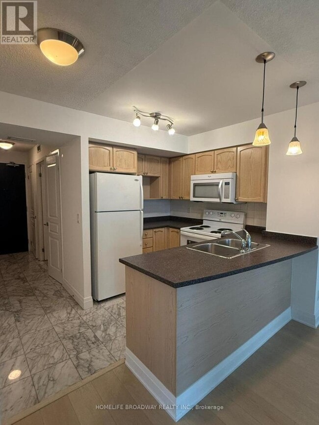 Photo - 18 Yonge St Unité 1702