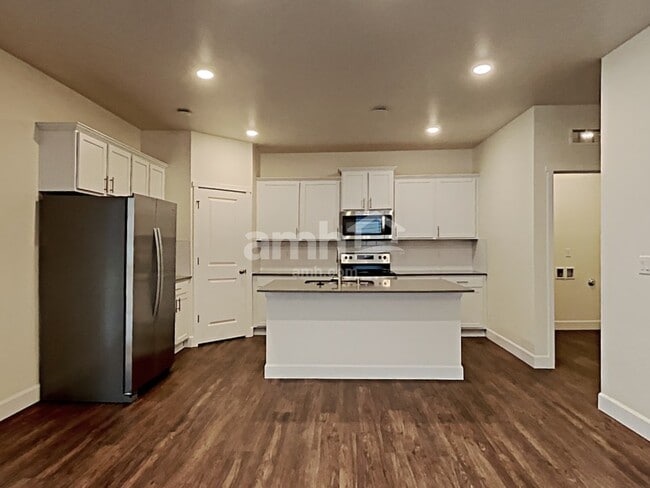 Photo - 4234 177th St E