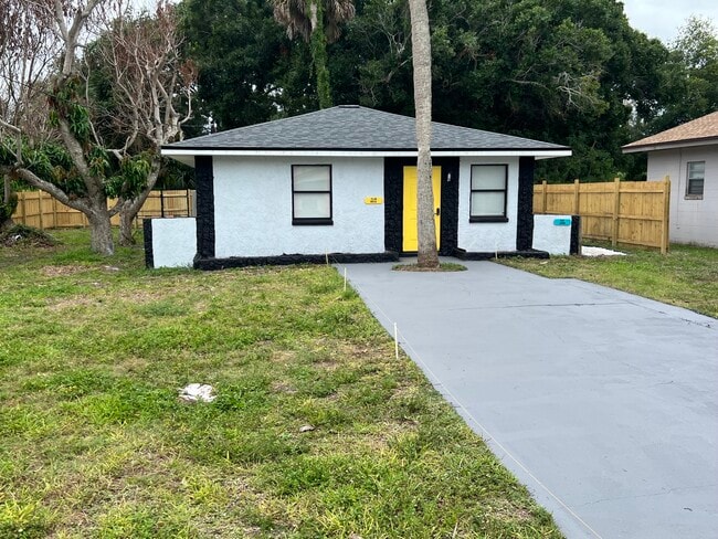 Photo - 545 Easy St