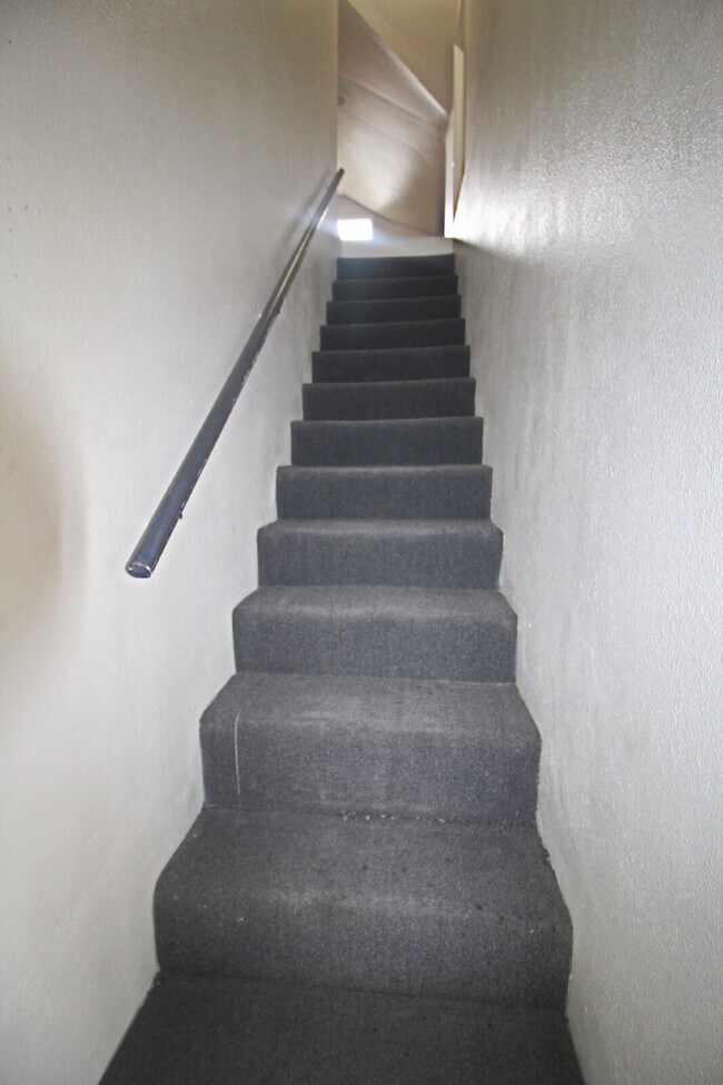 Photo - 232 Cornell Ave Unit 201 - Bldg 1 - Floor 2