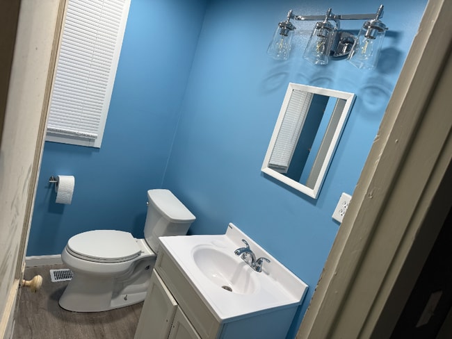 Photo - 629 Willard St Unit 639 willard st lower