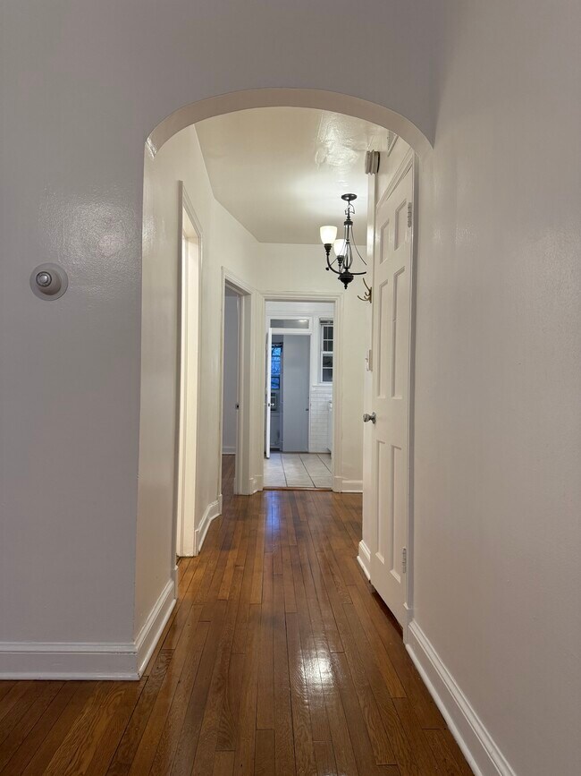 Photo - 4034 Calvert St NW