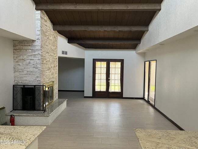 Photo - 1923 W Nopal Cir