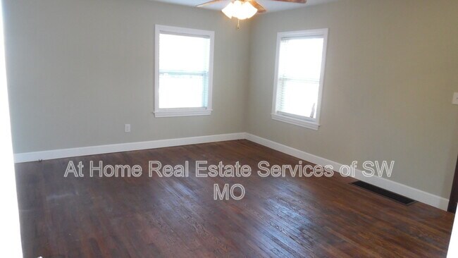 Photo - 1913 S Dollison Ave