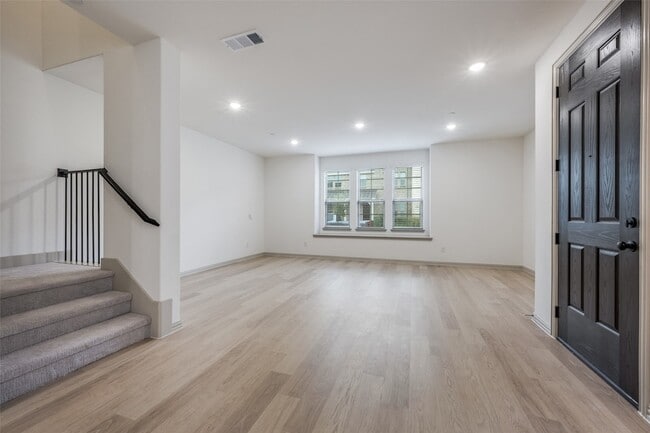 Photo - 512 Parkside Dr