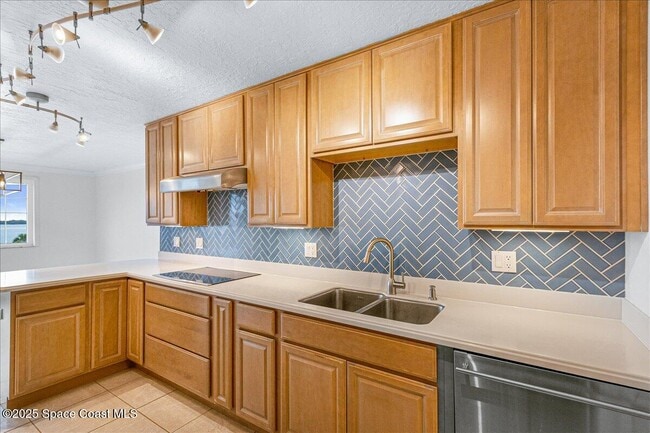 Photo - 115 Indian River Dr Unit 327
