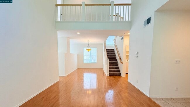 Photo - 1023 Vista Pointe Cir