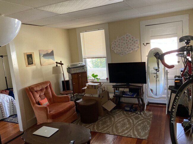 Photo - 105 G St Unit 2R