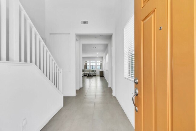 Photo - 528 Parkwind Ln