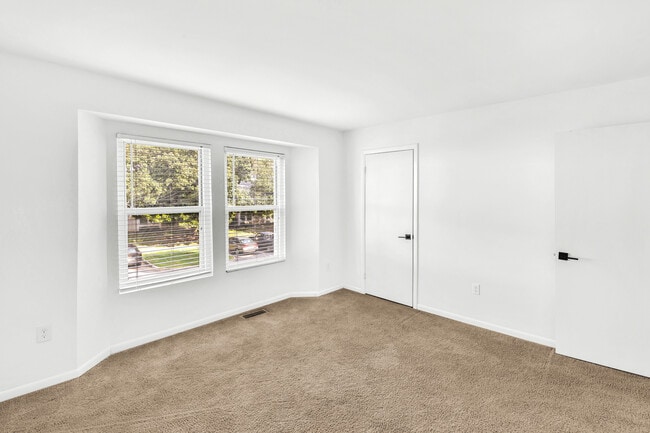 Photo - 2702 Gatewood Cir