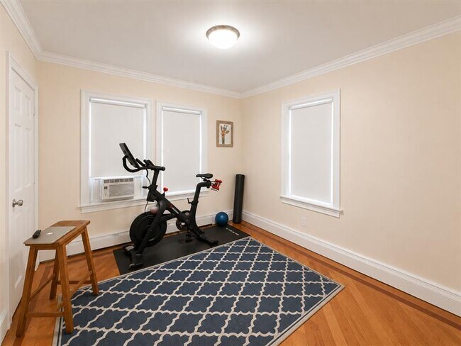 Photo - 2 Edgar Ct Unit 1st