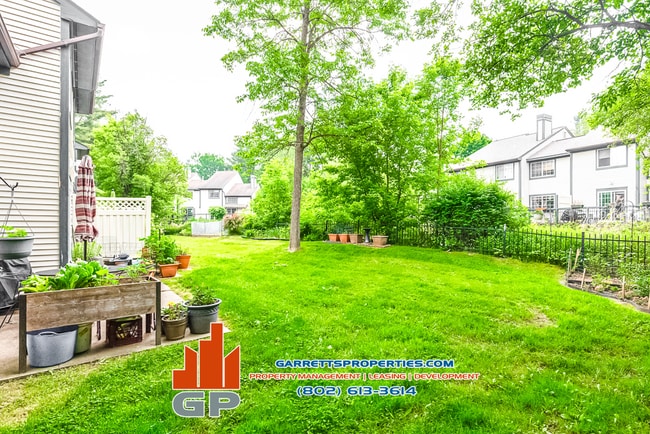 Photo - 11 Lake Forest Dr