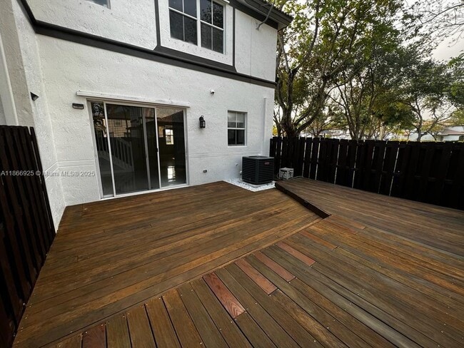 Photo - 7717 NW 116th Ave