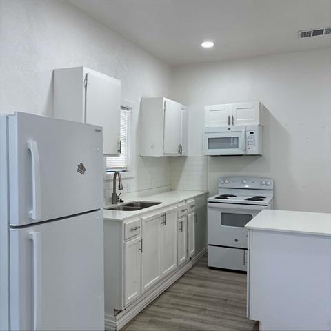 Building Photo - 809 Martin Luther King Jr Blvd