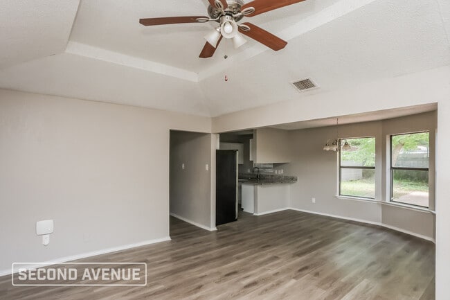 Photo - 1340 Cy Blackburn Cir