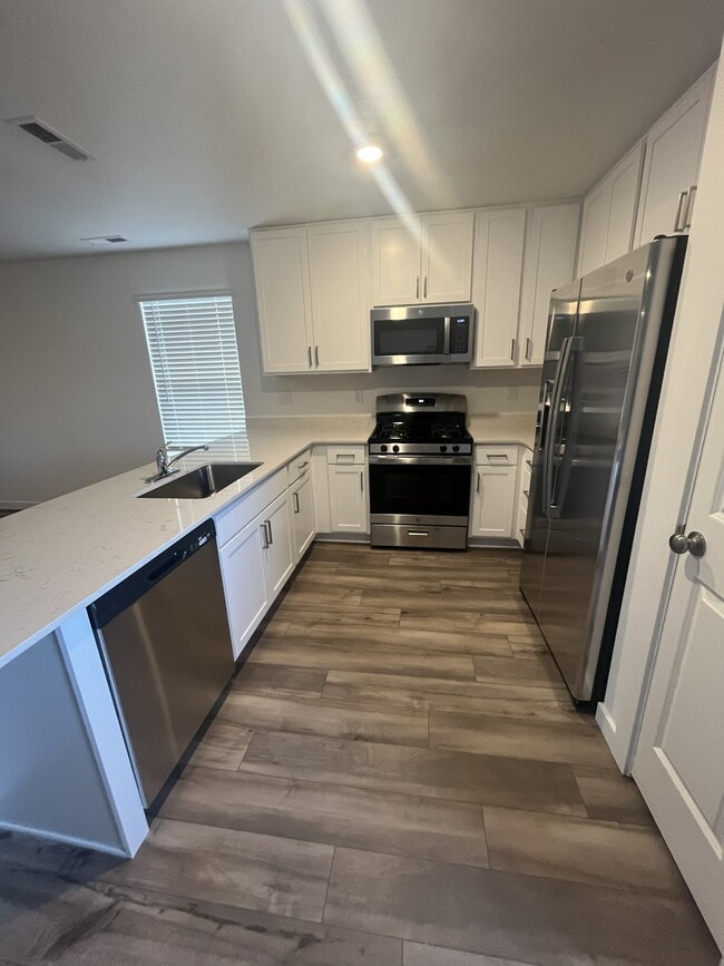 Photo - 8600 Wishmore St