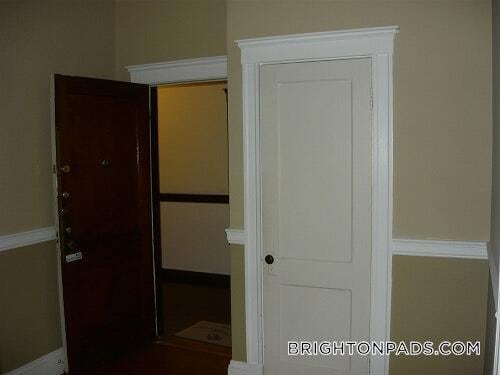 Photo - 1572 Commonwealth Ave Unidad 14